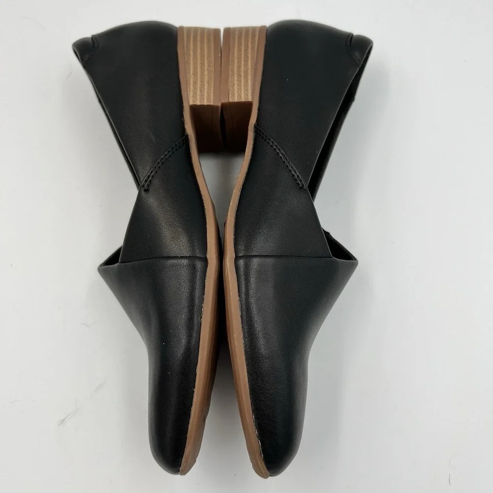 NEW! Clarks‎ Women's Juliet Palm Black Leather Loafer Women's Sz 9M Slip On